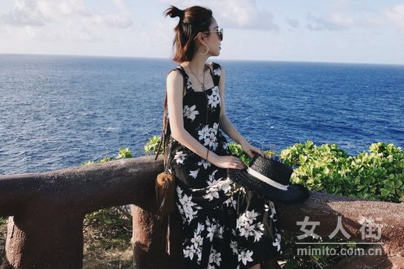 Get吊帶連衣裙,輕松展現(xiàn)女人魅力。
